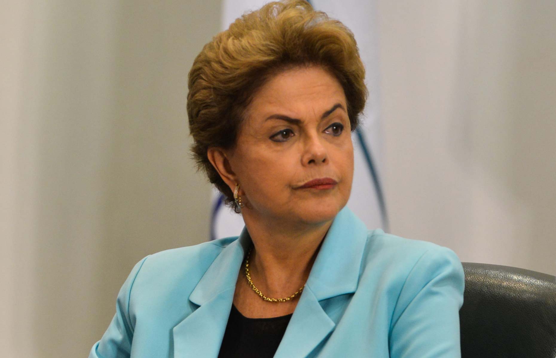 Anualmente, o TCU analisa o Balanço Geral da União (BGU) e faz um parecer sobre as contas do governo