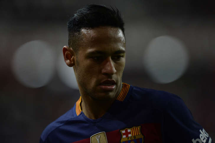 Neymar segue alvo de processos tanto no Brasil quanto na Espanha; defesa do atleta terá trabalho