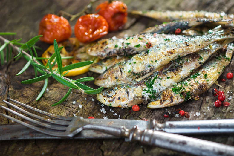 <p>Sardines are a potent source of omega-3s, a nutrient that can improve everything from your cholesterol profile and mood to your ability to ward off Alzheimer’s. In one small study of 148 people who were at risk of diabetes, researchers found that those with a higher ratio of omega-3 to omega-6 in their blood were more likely to improve their blood glucose levels and reduce their diabetes risk than those with a less favorable profile. You can eat sardines from the can, but for a more sophisticated approach, wrap a sardine around an almond-stuffed olive—one of the 7 Foods That Fight "Turkey Neck".</p>