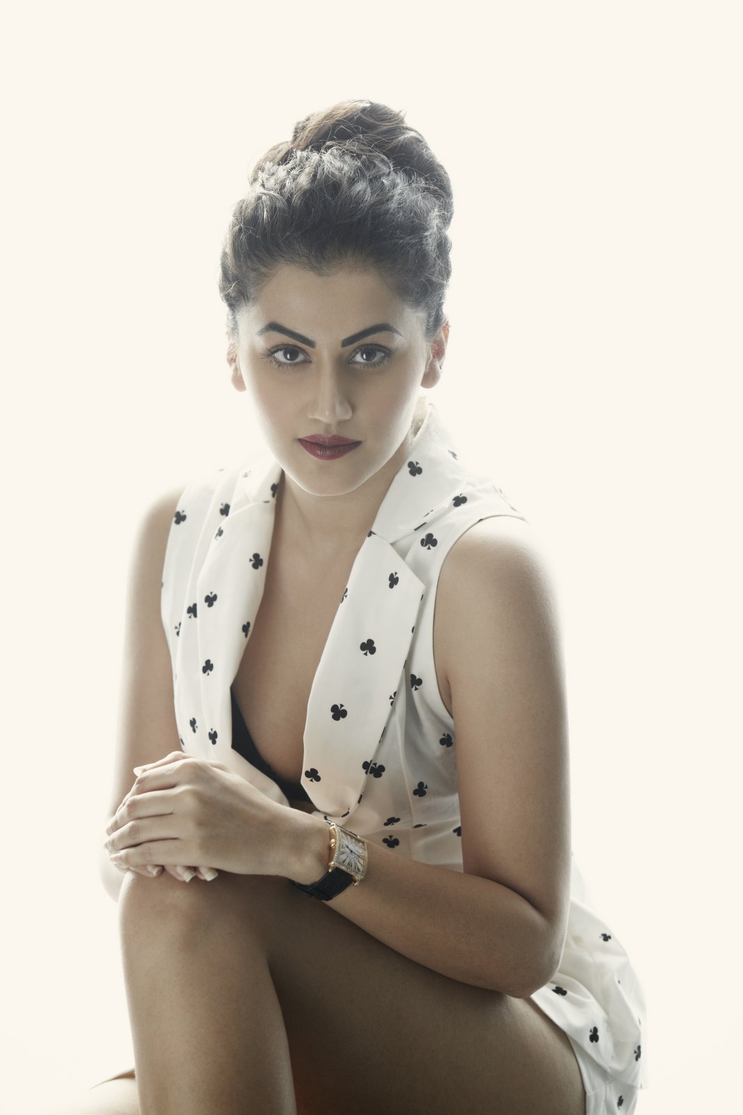 Amitabh Bachchan brilliant: Tapsee Pannu
