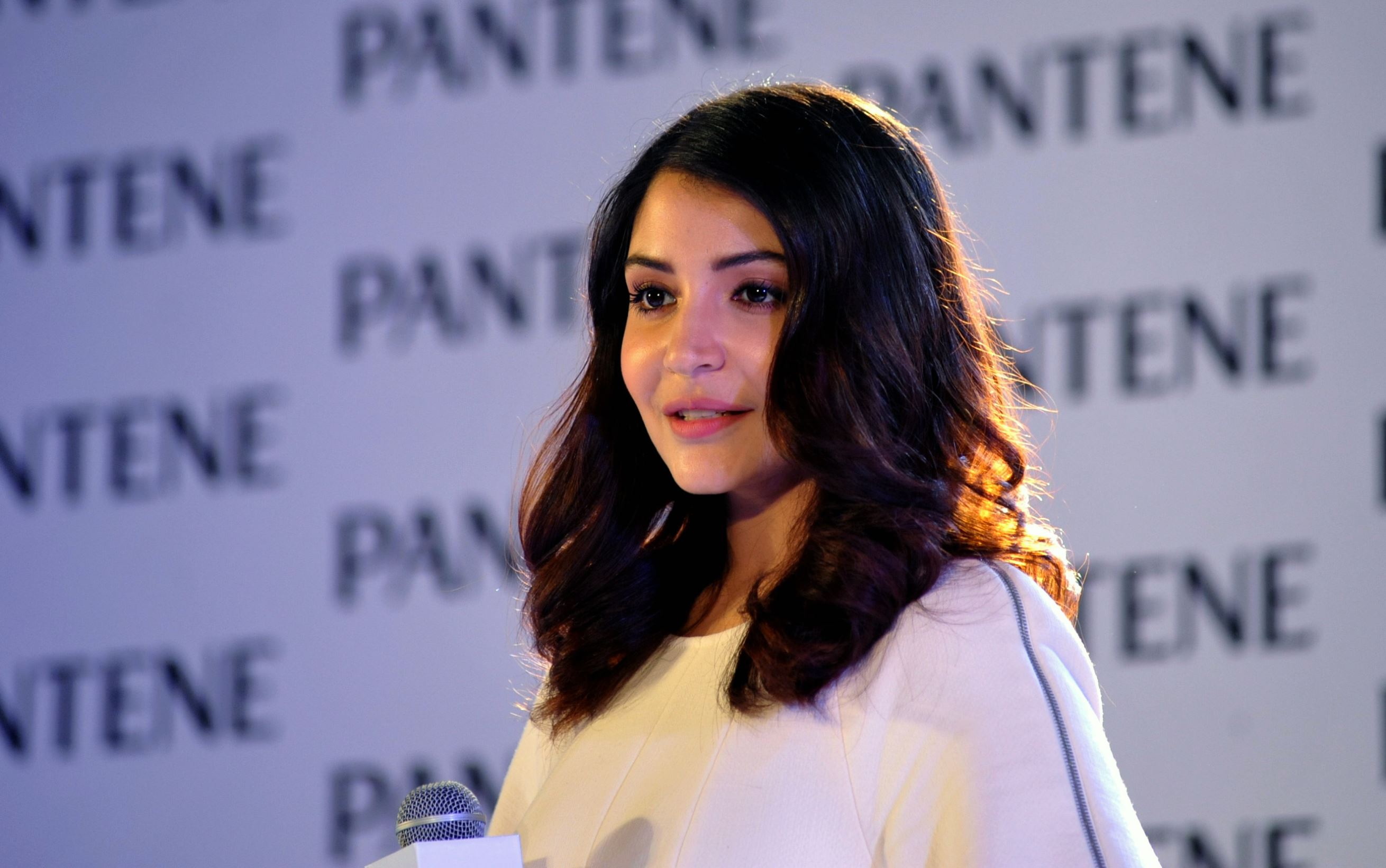 Anushka Sharma bitten Pokemon