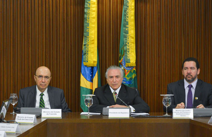 Temer e Mereilles anunciam medidas econômicas