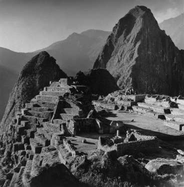 circa 1930: Inca ruins at Machu Picchu in Peru. (Photo by Hulton Archive/Getty Images)