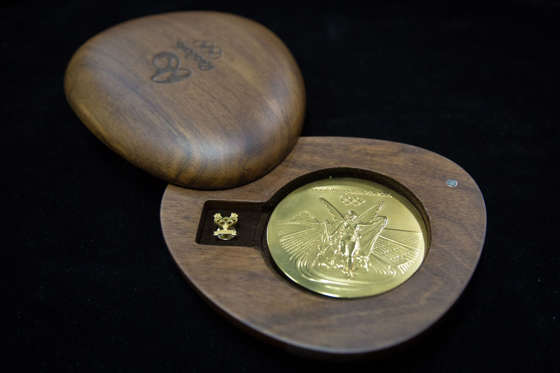 Proses Pembuatan Medali Olimpiade Rio