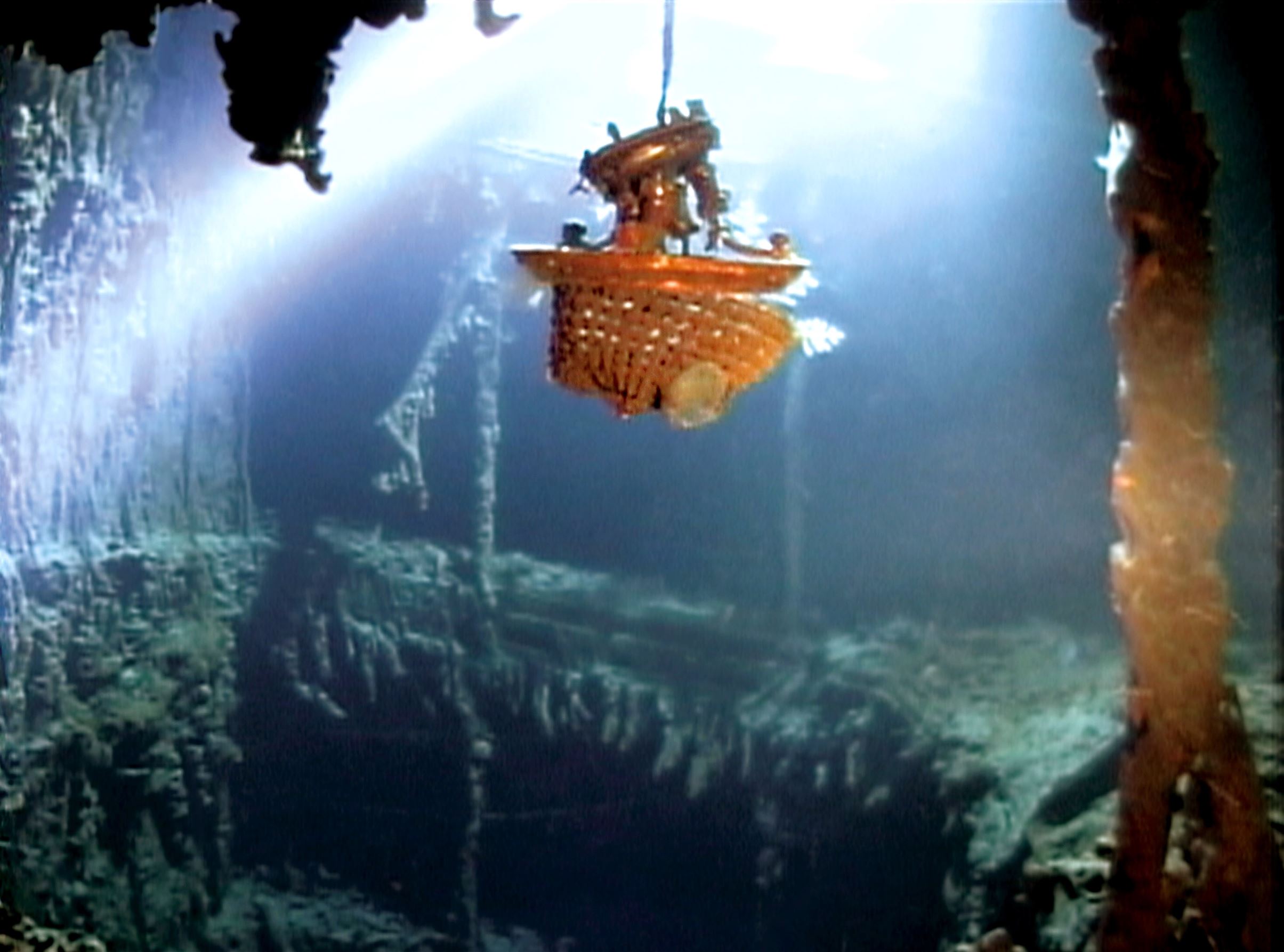 'Ghosts of the Abyss' Film - 2003 'Ghosts of the Abyss' -  chandelier dangling from wires in front of the opening that housed the grand staircase of Titanic