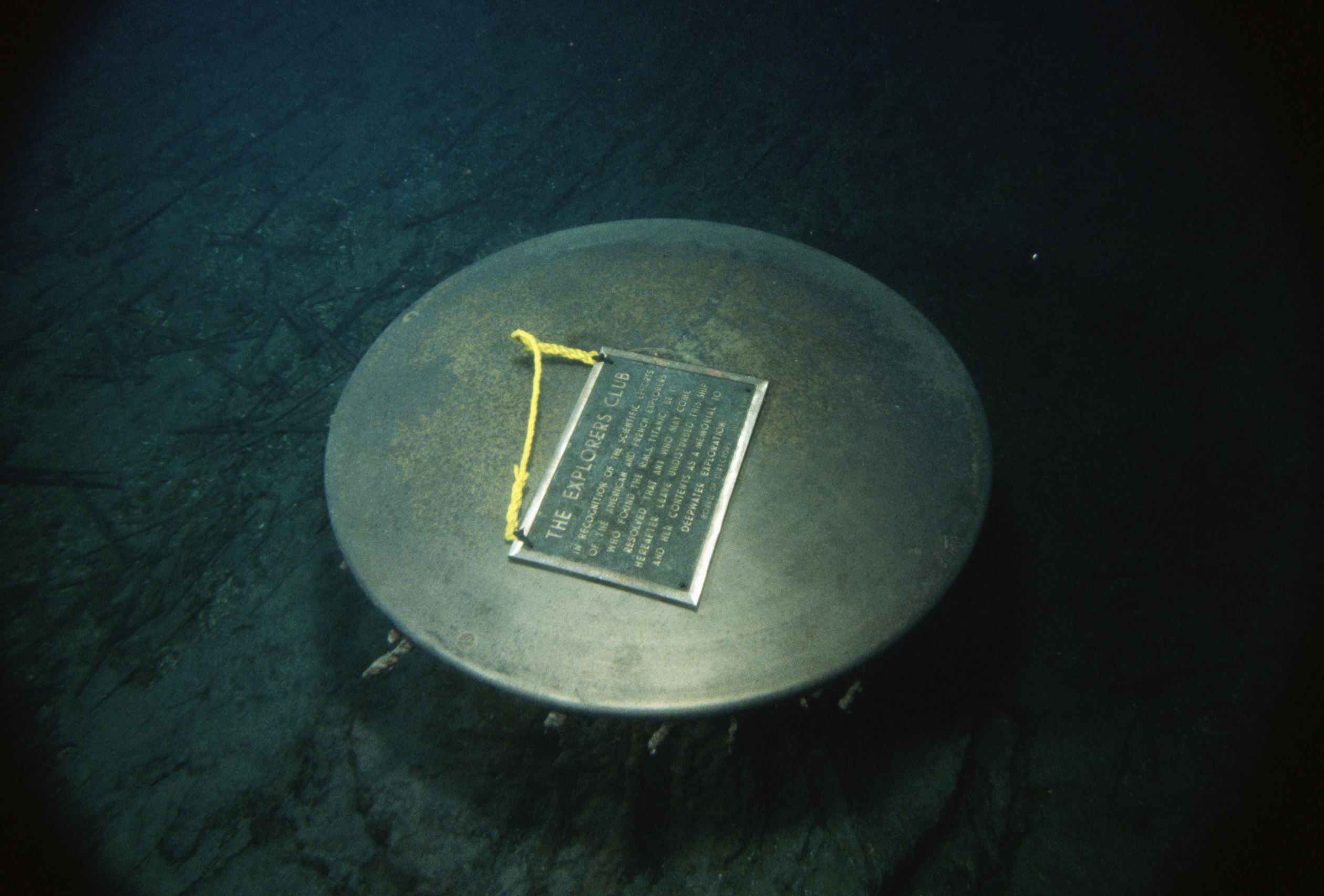 A plaque from the Explorer's Club lies on the capstan of the wreck of the Titanic, in recogintion of the effort of the team which discovered the wreck.