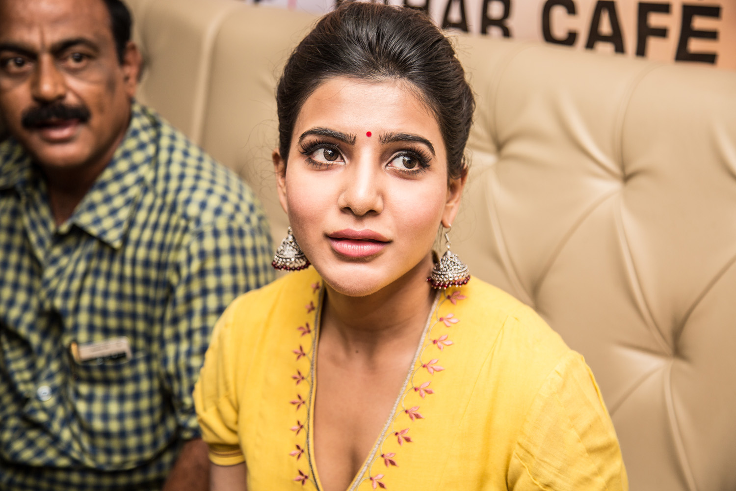 Samantha gets trolled, hits back