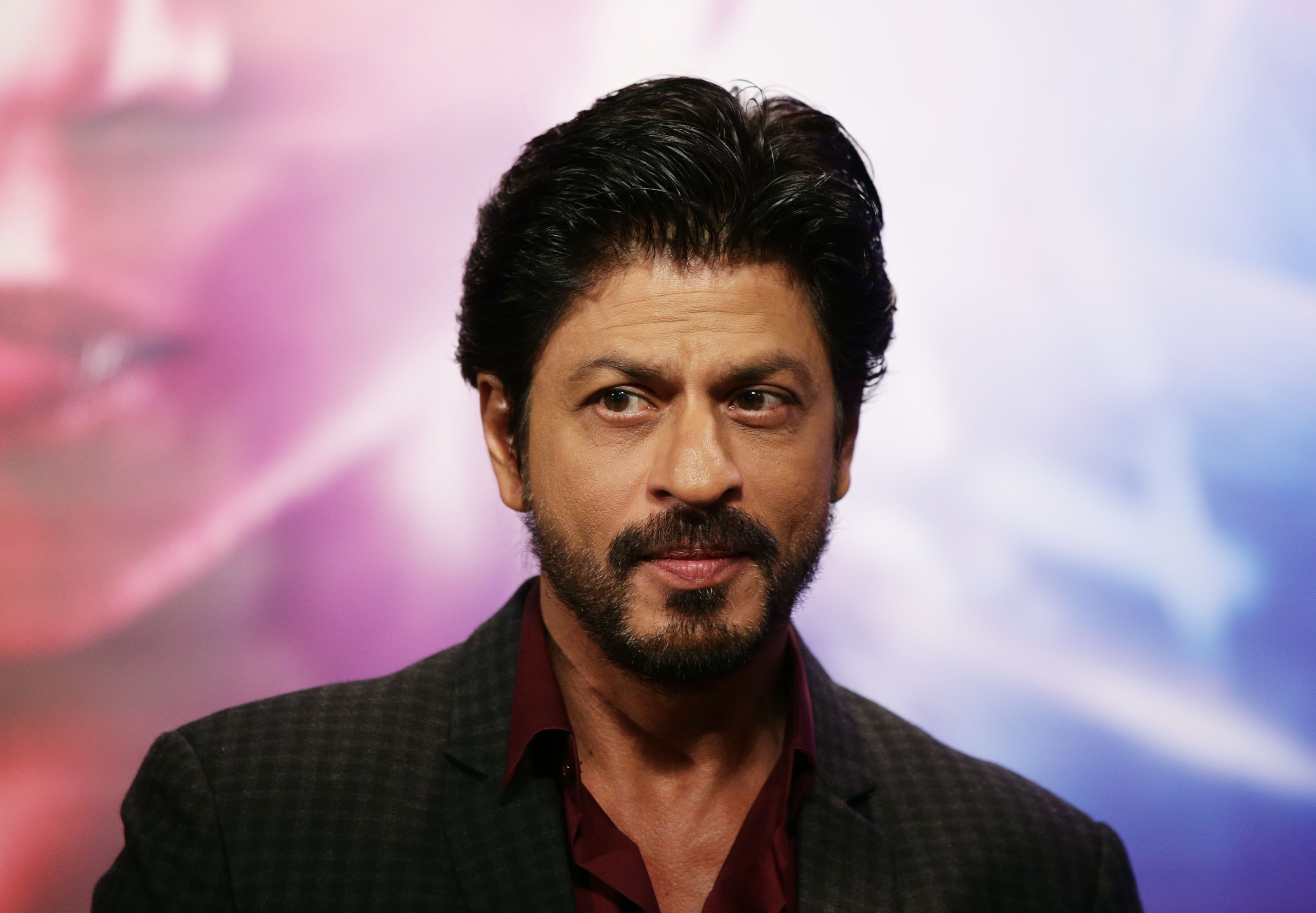 ambassador apologises Shah Rukh detention