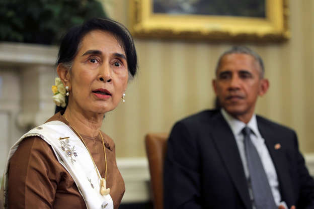Myanmar's State Counsellor Aung San Suu Kyi meets with U.S. President Barack Obama at the Oval Office of the White House in Washington, D.C., U.S. September 14, 2016. REUTERS/Carlos Barria