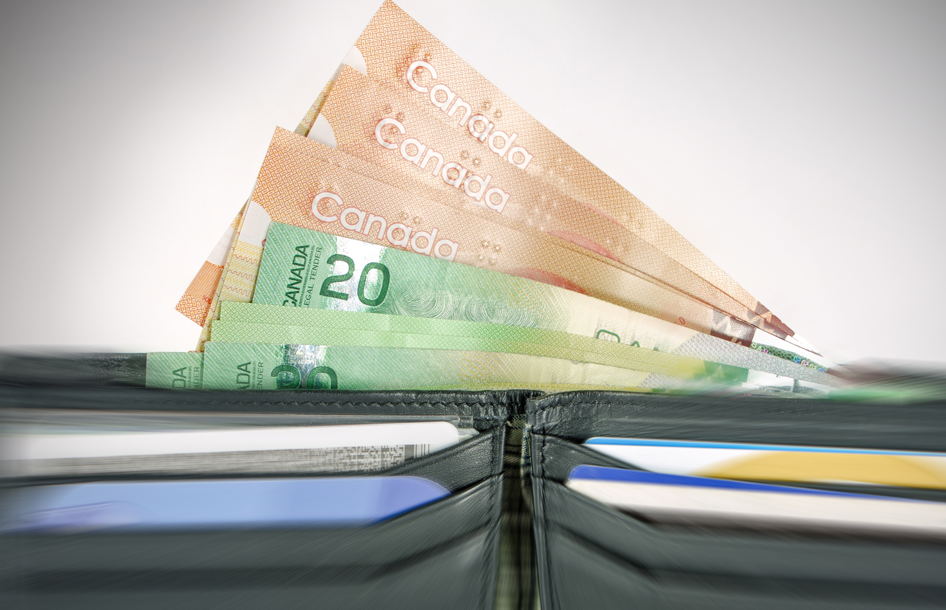 Wage hike ripples through Ontario