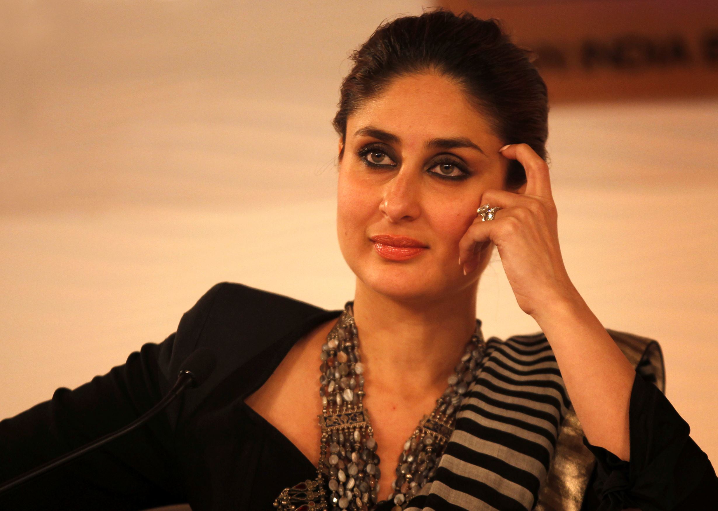 Kareena lashes trolls
