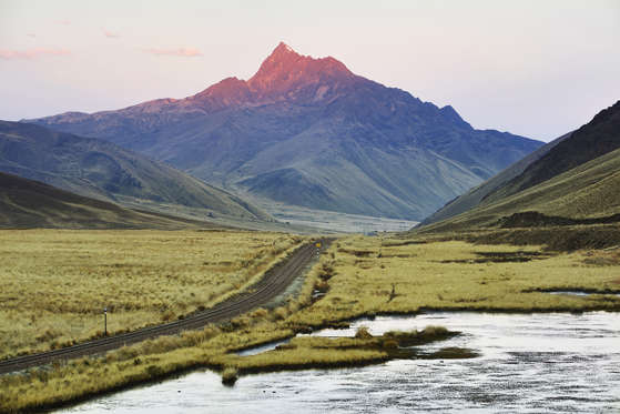 Diapositiva 3 de 11: The Belmond Andean Explorer will travel through Peru