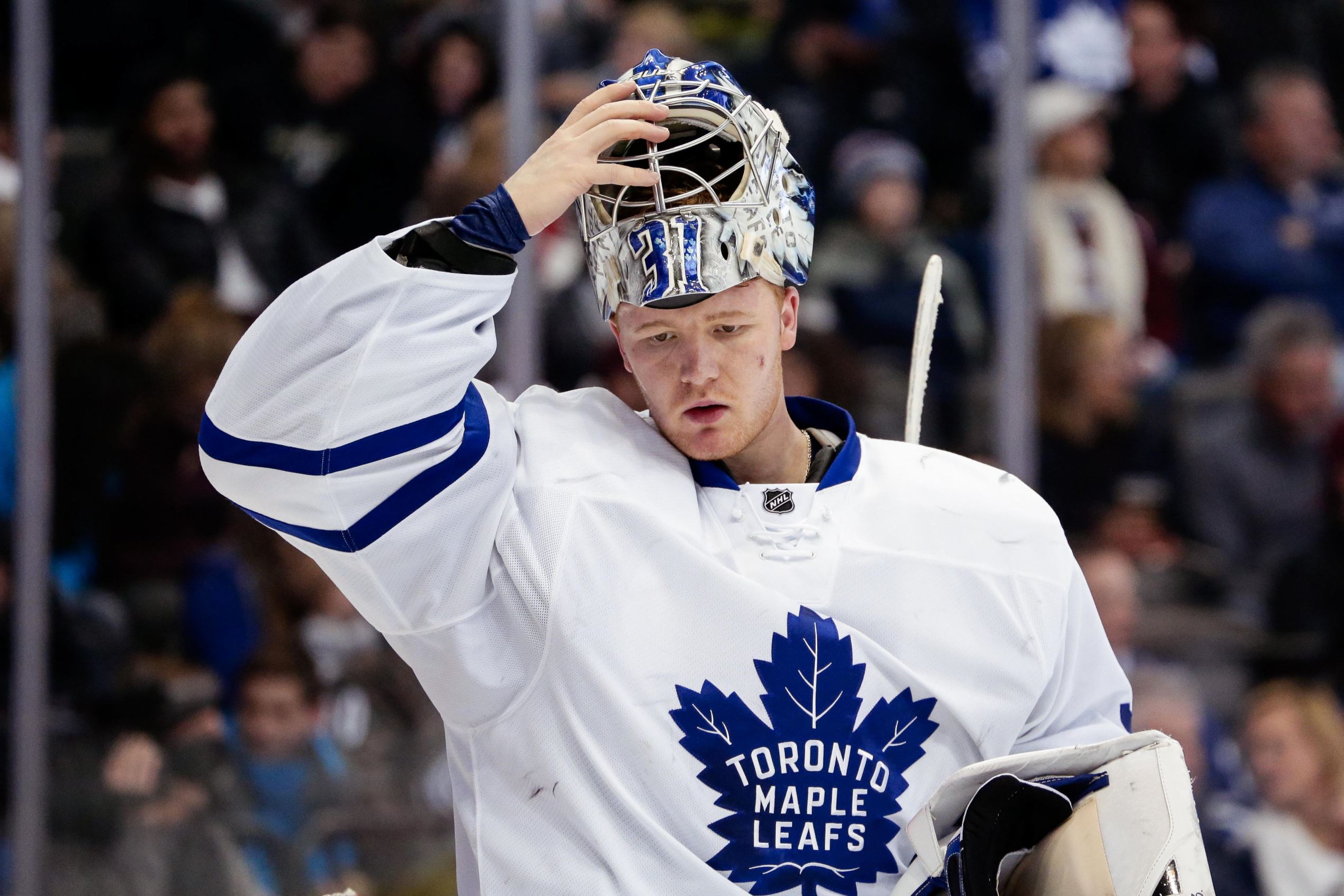 Watch: Leafs' Andersen makes terrific