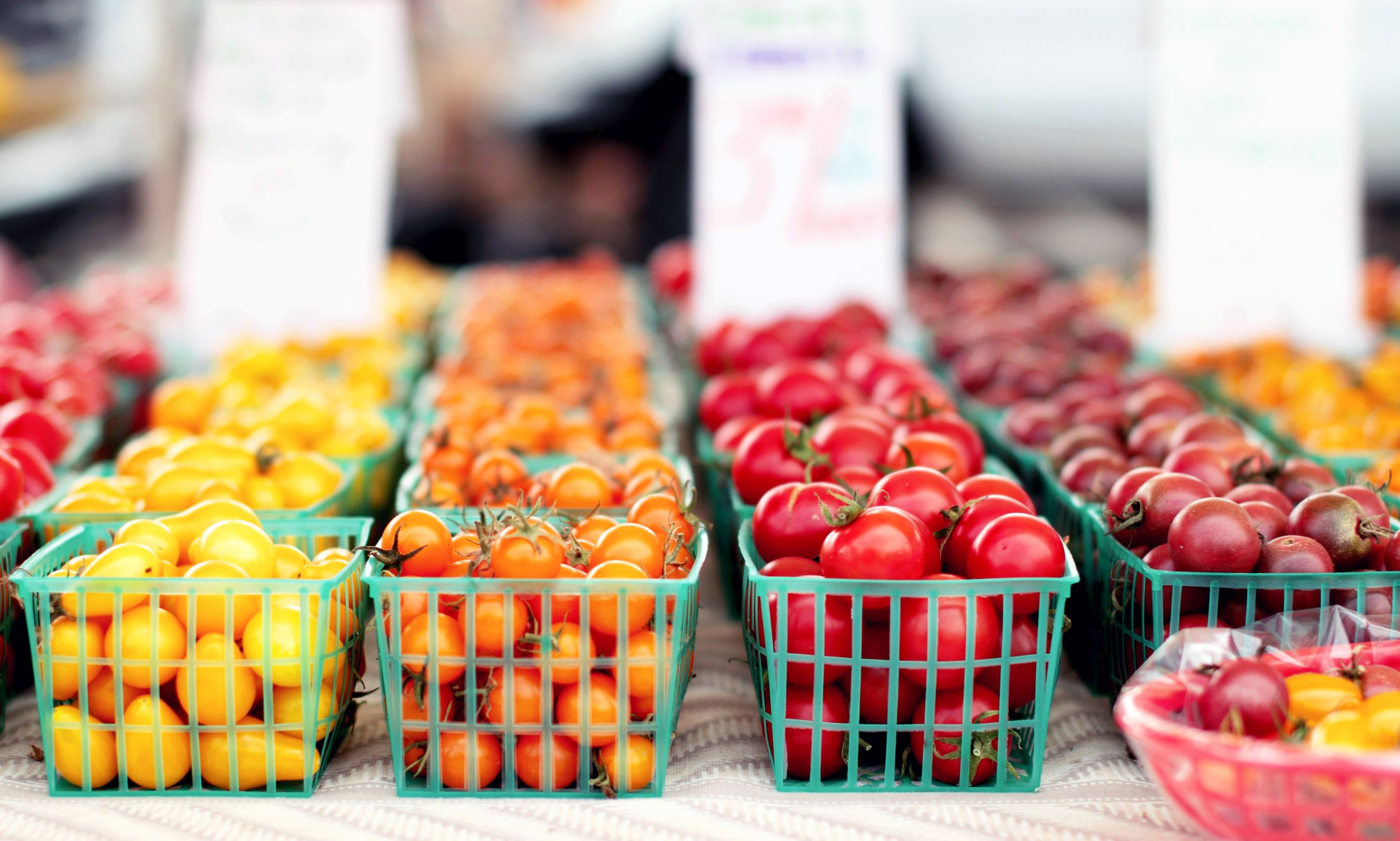 store slice tomatoes