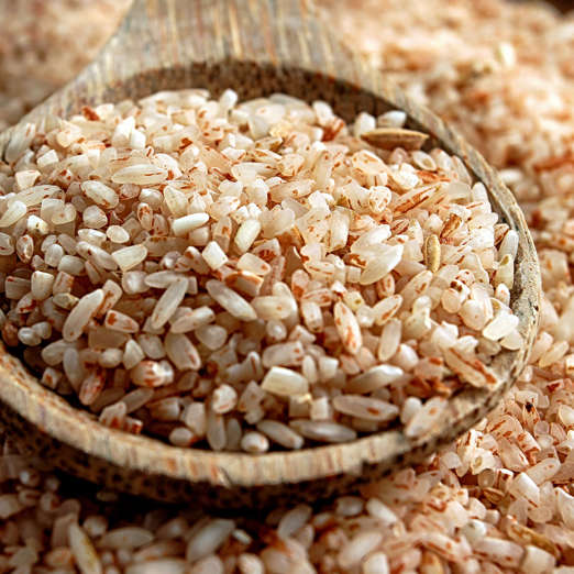 This healthy grain is a great source of phytonutrients, which have been linked to decreased risks of cancer, diabetes, and heart disease. Brown rice is also packed with fiber, contains 1.7 grams of fat-burning resistant starch, and is a low-energy-density food (in other words, it's filling but still low in calories).<br><br> Feeling adventurous? Try adding black rice to your shopping cart instead of brown. It contains even more antioxidants than blueberries and significantly more vitamin E than brown rice.