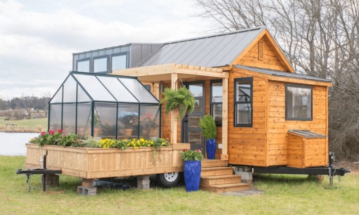This house is only 27 sq. ft. but when you see the inside you want it