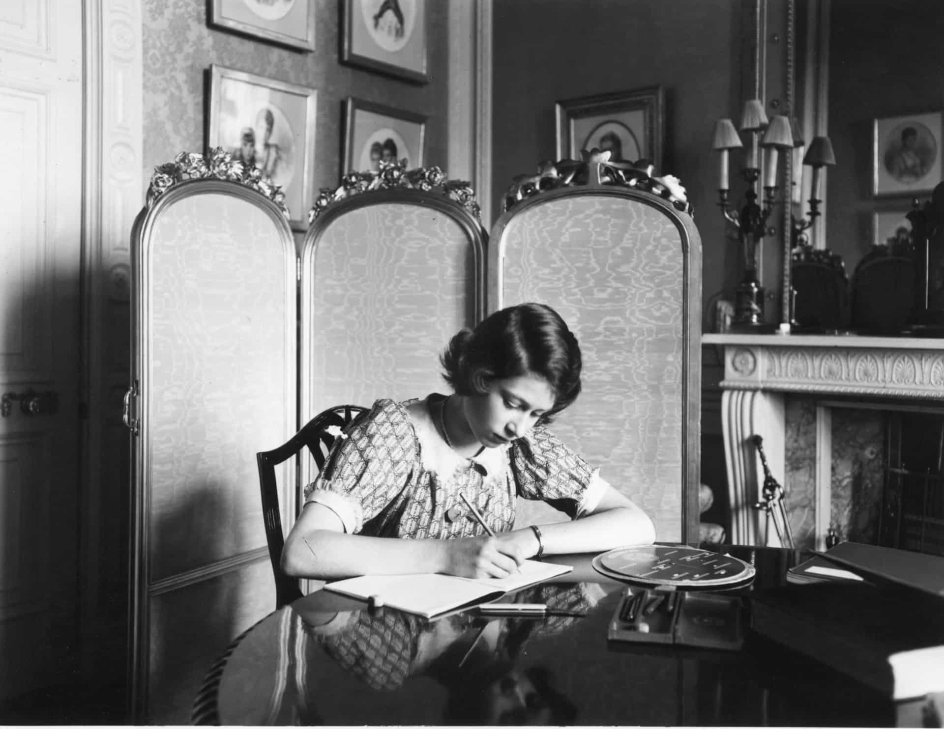 <p>Princess Elizabeth, the future <a href="https://www.starsinsider.com/celebrity/504721/30-things-the-queen-can-do-that-you-cant" rel="noopener">Queen Elizabeth II</a>, concentrates on her studies at Buckingham Palace in England on June 22, 1940. Elizabeth and her sister Margaret were the last members of the royal family to be educated at home by tutors in the traditional manner.</p>