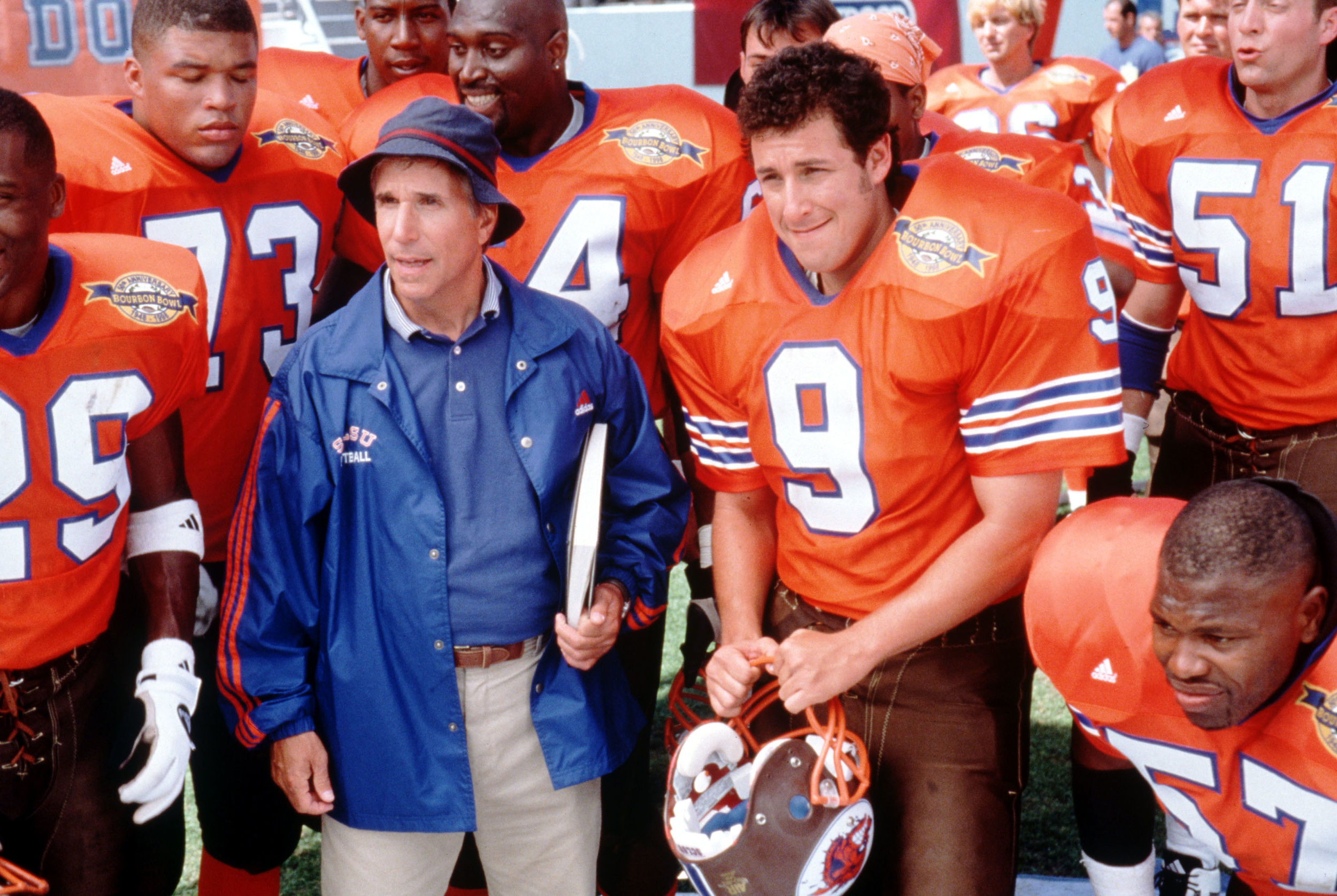 Про американский. The Waterboy 1998. Маменькин сыночек фильм 1998. «Маменькин сыночек» адам Сендлер. Генри Уинклер маменькин сыночек.