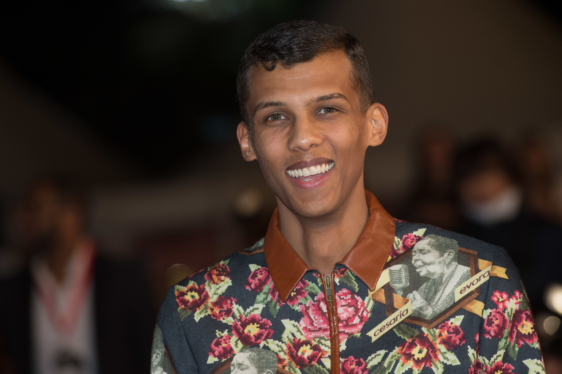 Stromae блоггер. Stromae сейчас 2022. Stromae толстый 2020. Певец стромае сейчас.