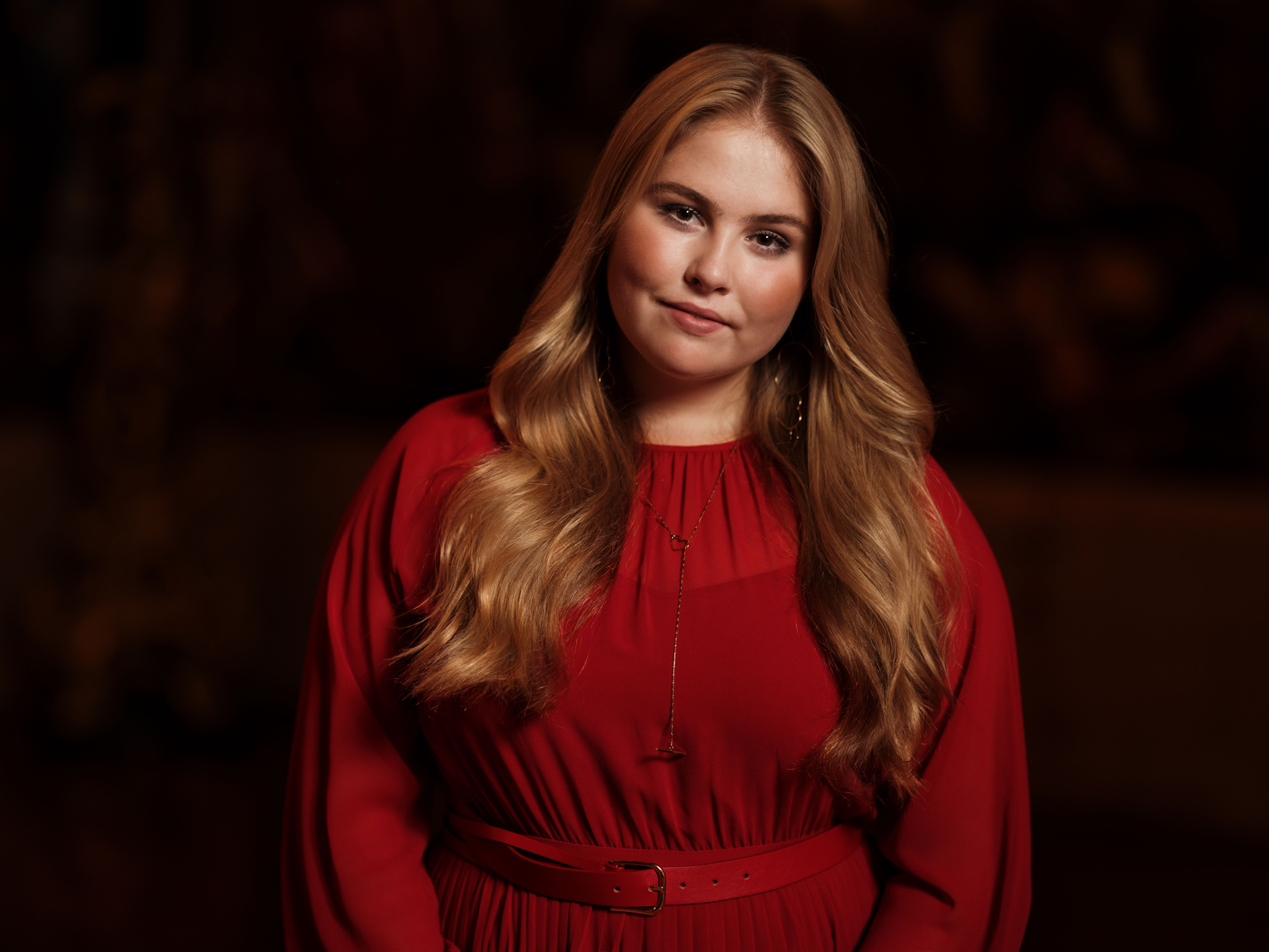 <p>Dutch Princess Amalia says she will miss her sisters a lot now that she is going to college. She will miss laughing together at the dinner table the most. There were also less pleasant moments... "When they stole my things again, that was less pleasant", laughs Dutch Princess Amalia. <br>  </p>