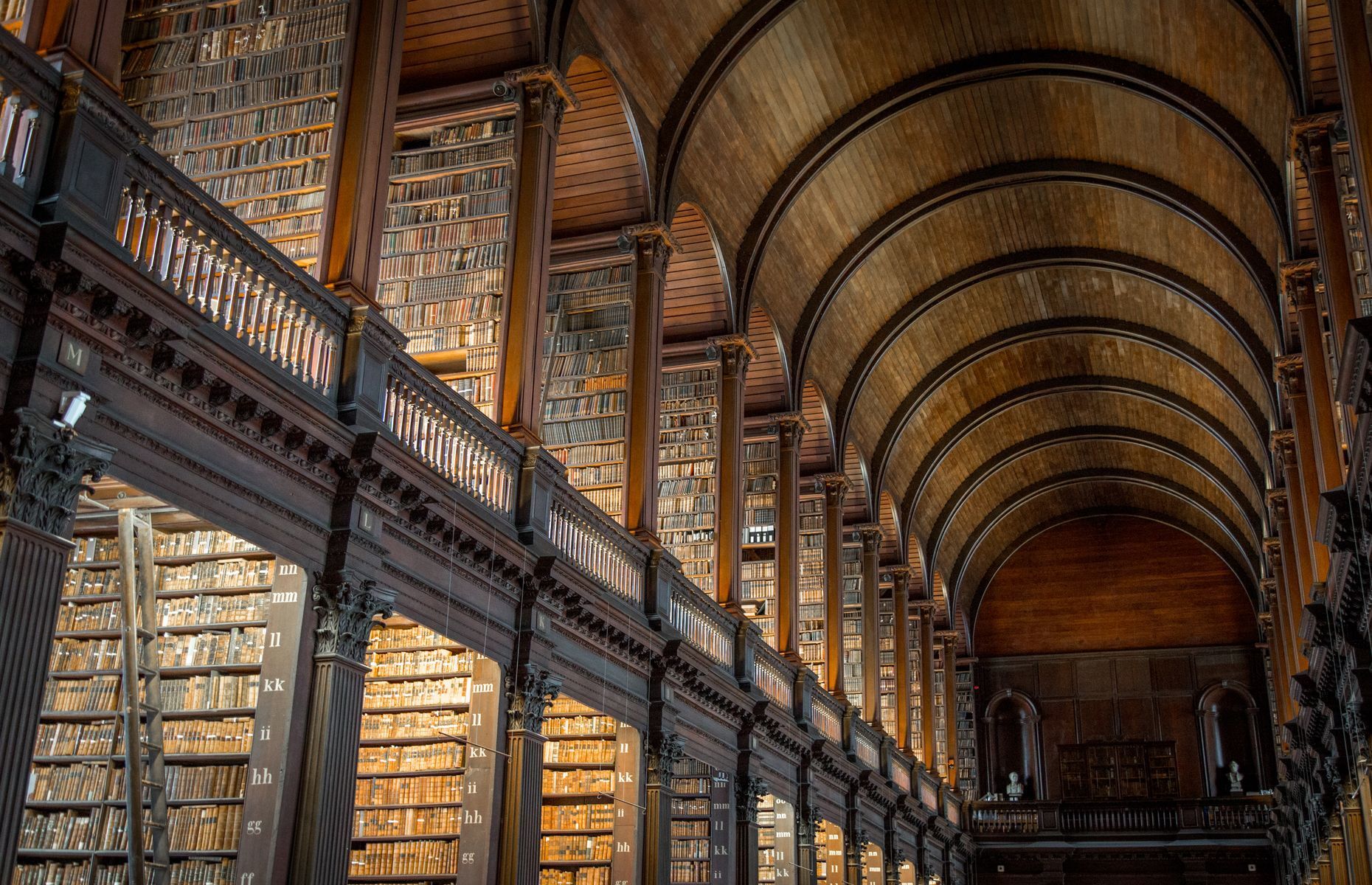 <p>Founded by Elizabeth I in 1592, <a href="https://www.lonelyplanet.com/ireland/dublin/attractions/trinity-college/a/poi-sig/1213616/359796" rel="noreferrer noopener">Trinity College</a> is Ireland’s most prestigious university and where writers Oscar Wilde, Jonathan Swift, and Samuel Beckett studied. Visitors to its sublime library will find the Long Room, housing classics of Irish literature as well as the <em>Book of </em><em>Kells</em>, a manuscript from the 9th century.</p>