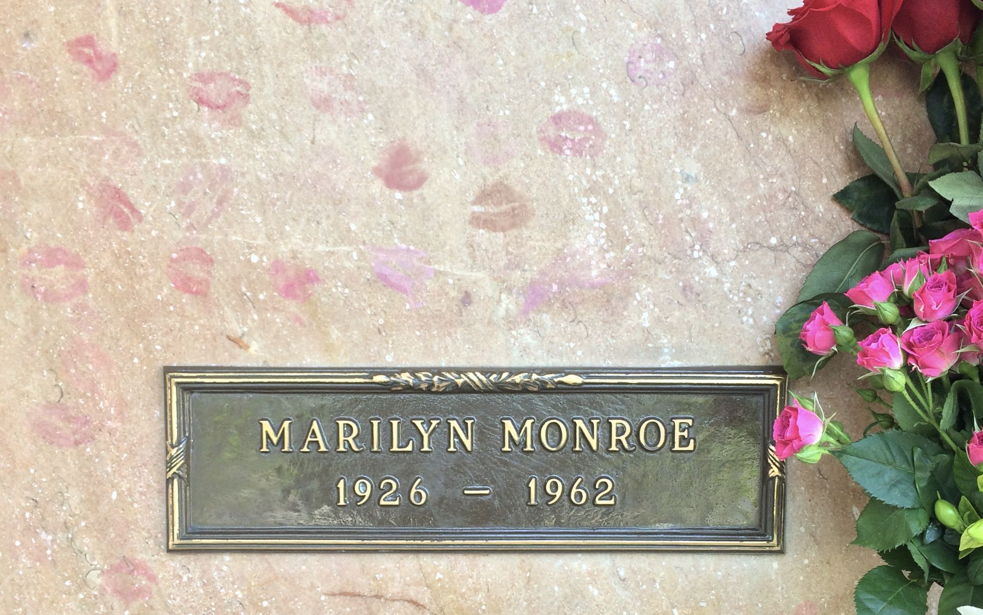 This iconic, long-dead Hollywood star's grave has a lot of famous neighbors