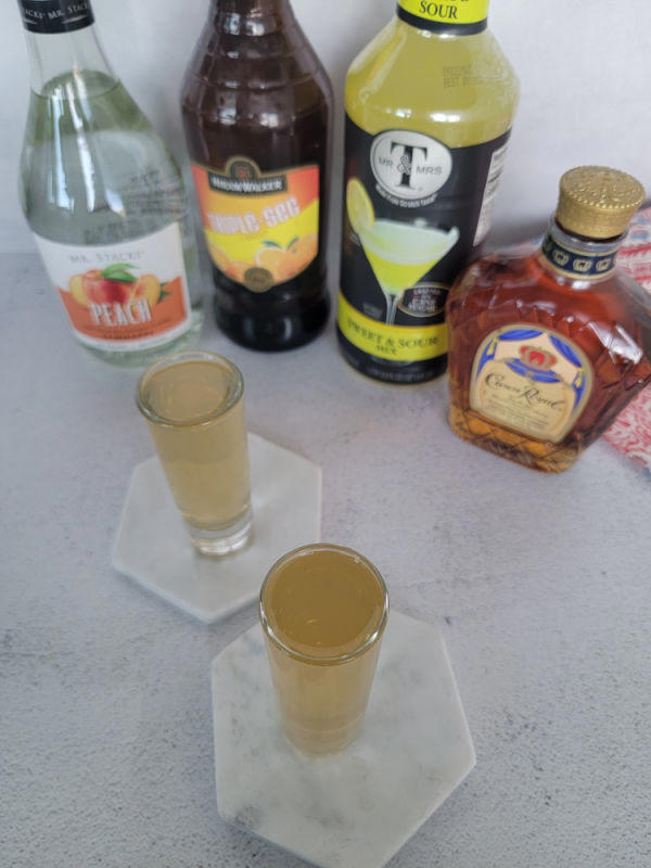 Easy Water Moccasin Shot Recipe