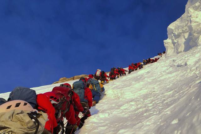 k2, la 'montaña salvaje' a la que buscan llegar masivamente los alpinistas