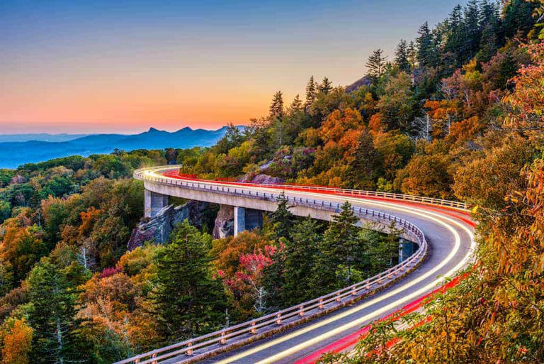 The beautiful Blue Ridge Parkway travels for 469 miles along the spine of the ancient Blue Ridge Mountains, from Rockfish Gap, Virginia to Cherokee, North …