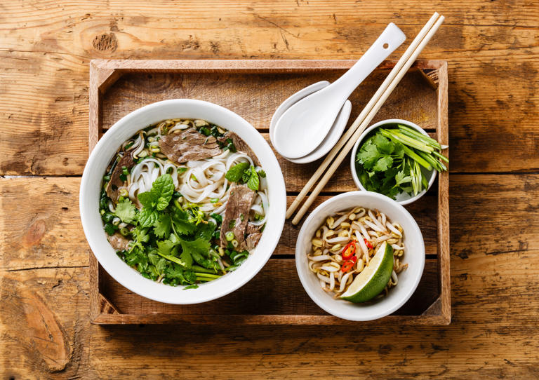 Ba món ăn Việt nằm trong top ẩm thực đường phố châu Á của CNN