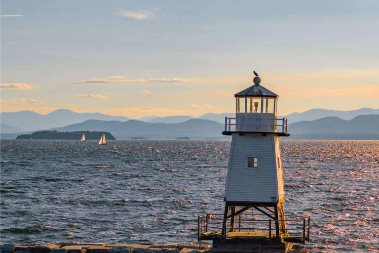 13 Beautiful Lake Champlain Vacation Rentals in Vermont