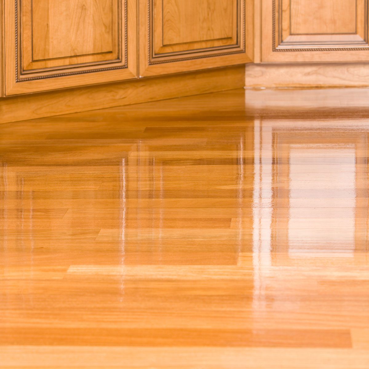 Why You Should (or Shouldn’t) Wax the Floors in Your Home