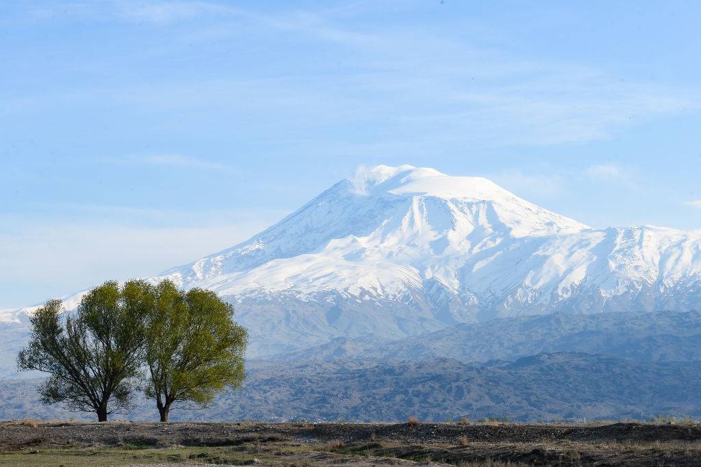 <p>In 2007, a joint Turkish-Hong Kong expedition took place, in which members of Noah's Ark Ministries International (NAMI) made the trek up Mount Ararat to find the lost ark. </p> <p>Of course, this wasn't an easy task by any means, as Ararat's snowy hillsides and exposed landscape made the climb particularly difficult. The conditions and the weather weren't the only issues they had to face. Currently, Mount Ararat sits in the heart of a closed military zone. </p>