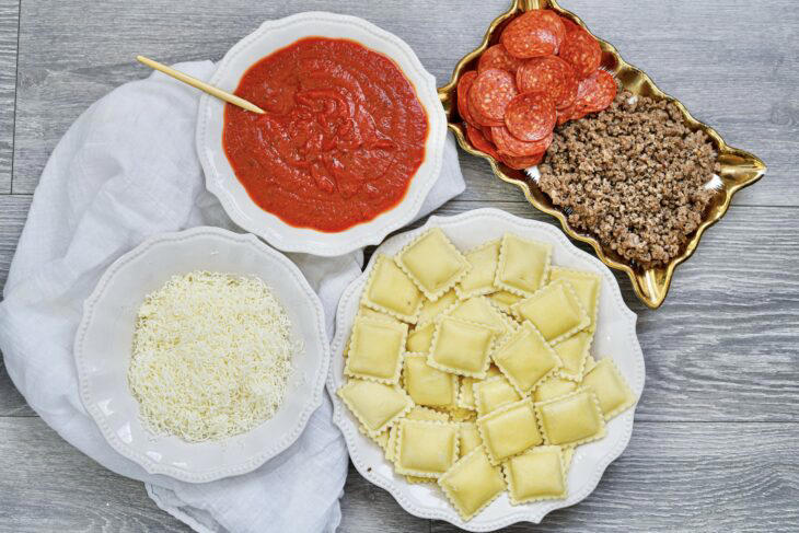 Ravioli Pizza Bake: A Quick And Delicious Dinner Idea