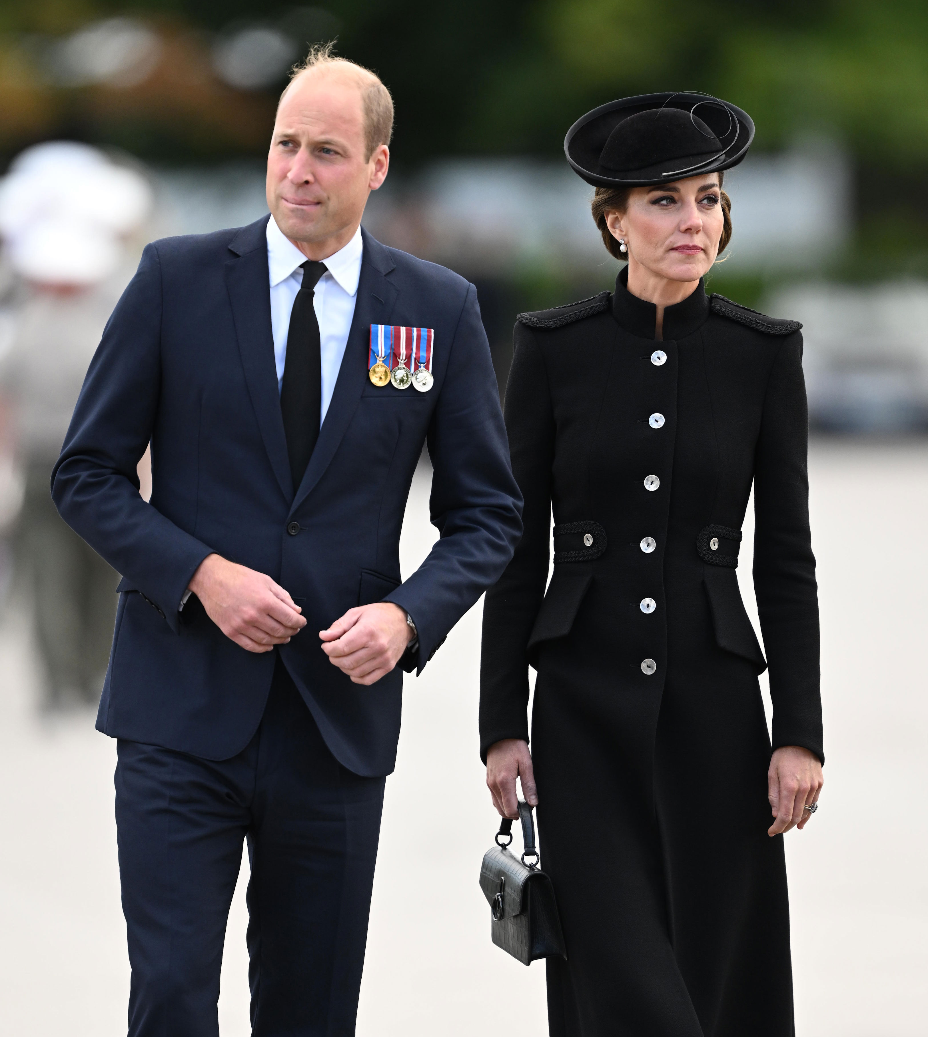 <p><a href="https://www.wonderwall.com/celebrity/profiles/overview/prince-william-482.article">Prince William</a> and Princess Kate met Australian, Canadian and New Zealand troops during a visit to ATC Pirbright, an army training center in Guildford, England, on Sept. 16, 2022. The couple spoke with troops from the Commonwealth who have been deployed to the U.K. to take part in the state funeral of Queen Elizabeth II and to thank them all for the part they are playing in marking the death of Her Majesty.</p>