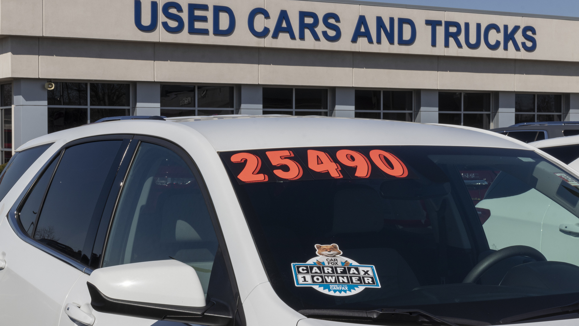 Dave Ramsey Has a Warning for Those Looking To Buy a Car