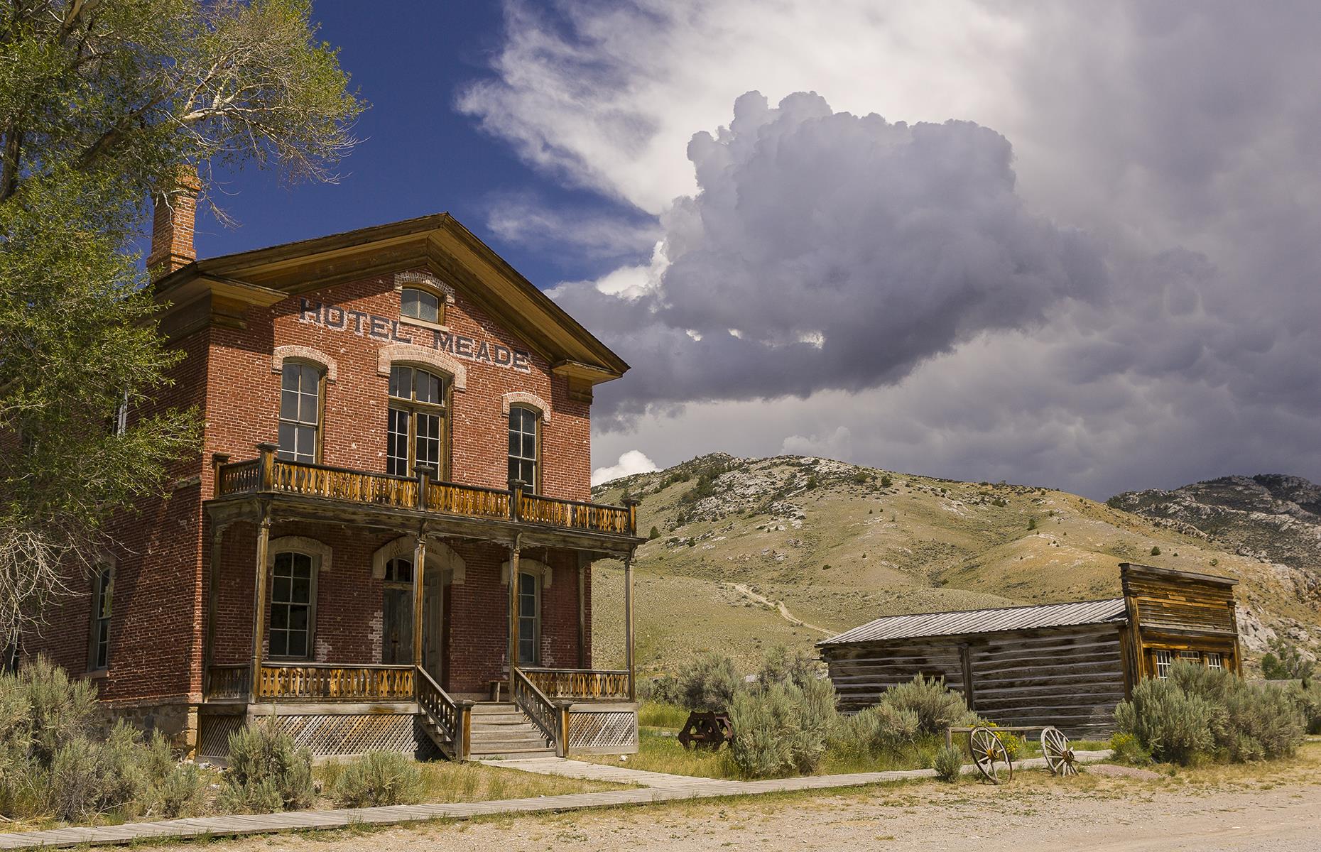 Explore These Historic Buildings In Every US State