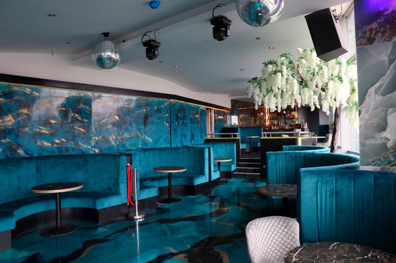 'luxurious' nottingham bar with rooftop terrace goes on the market
