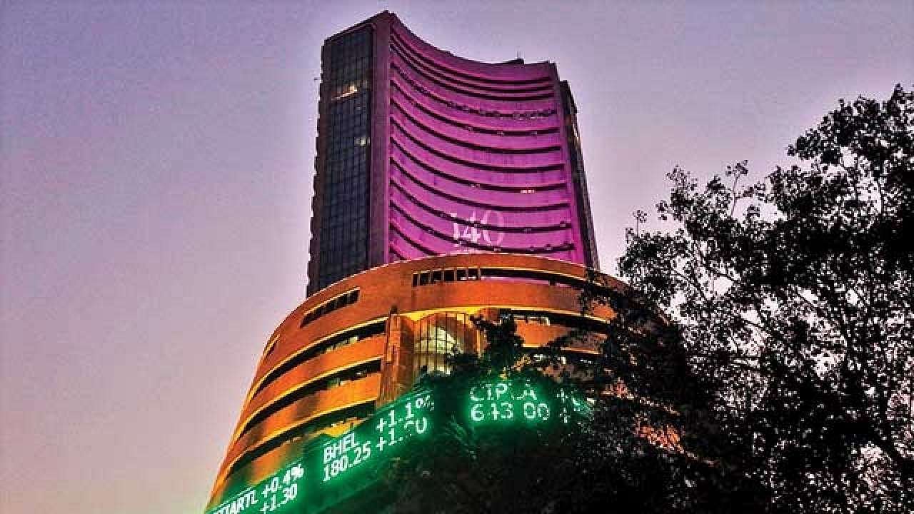 sensex climbs 1000 points after a 7-day losing spree, nifty bounces back above 17,000