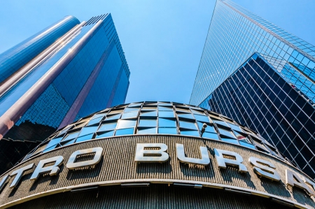 las bolsas de valores de méxico cerraron con subidas; el s&p/bmv ipc ganó un 0.65%