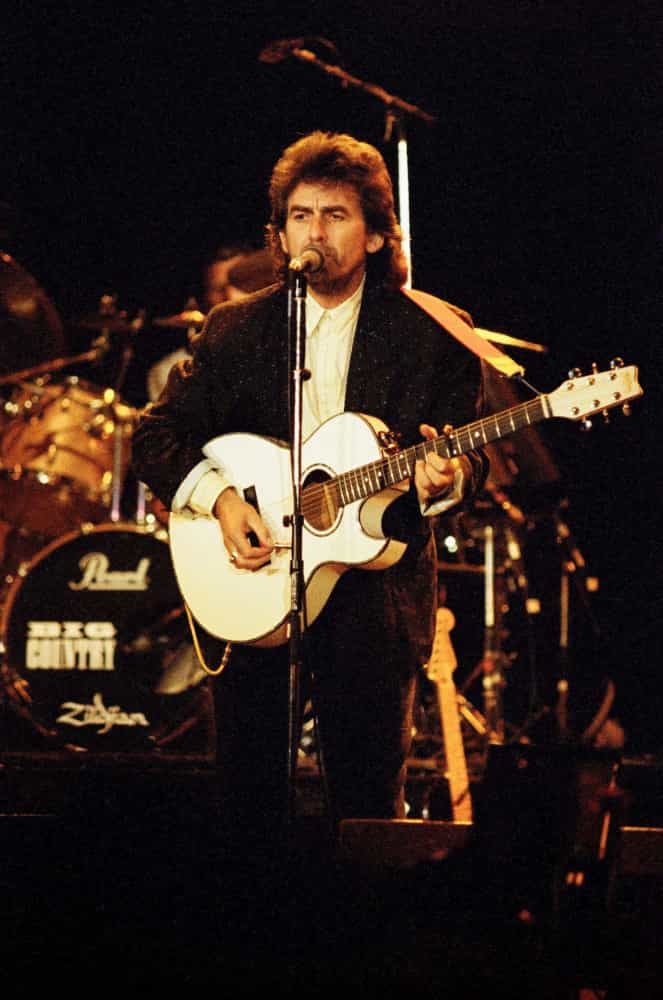 <p>Das 11. Studioalbum des ehemaligen Beatle George Harrison – und das letzte, das zu seinen Lebzeiten veröffentlicht wurde – "Cloud Nine" aus dem Jahr 1987 wird auf der zweiten Seite von "Devil's Radio" eröffnet. Der Song wurde als Promo-Single veröffentlicht und erreichte Platz 4 der "Billboard Album Rock Track"-Charts.</p><p>Sie können auch mögen:<a href="https://de.starsinsider.com/n/454851?utm_source=msn.com&utm_medium=display&utm_campaign=referral_description&utm_content=516985"> Deutschlands magische Gipfelburgen</a></p>