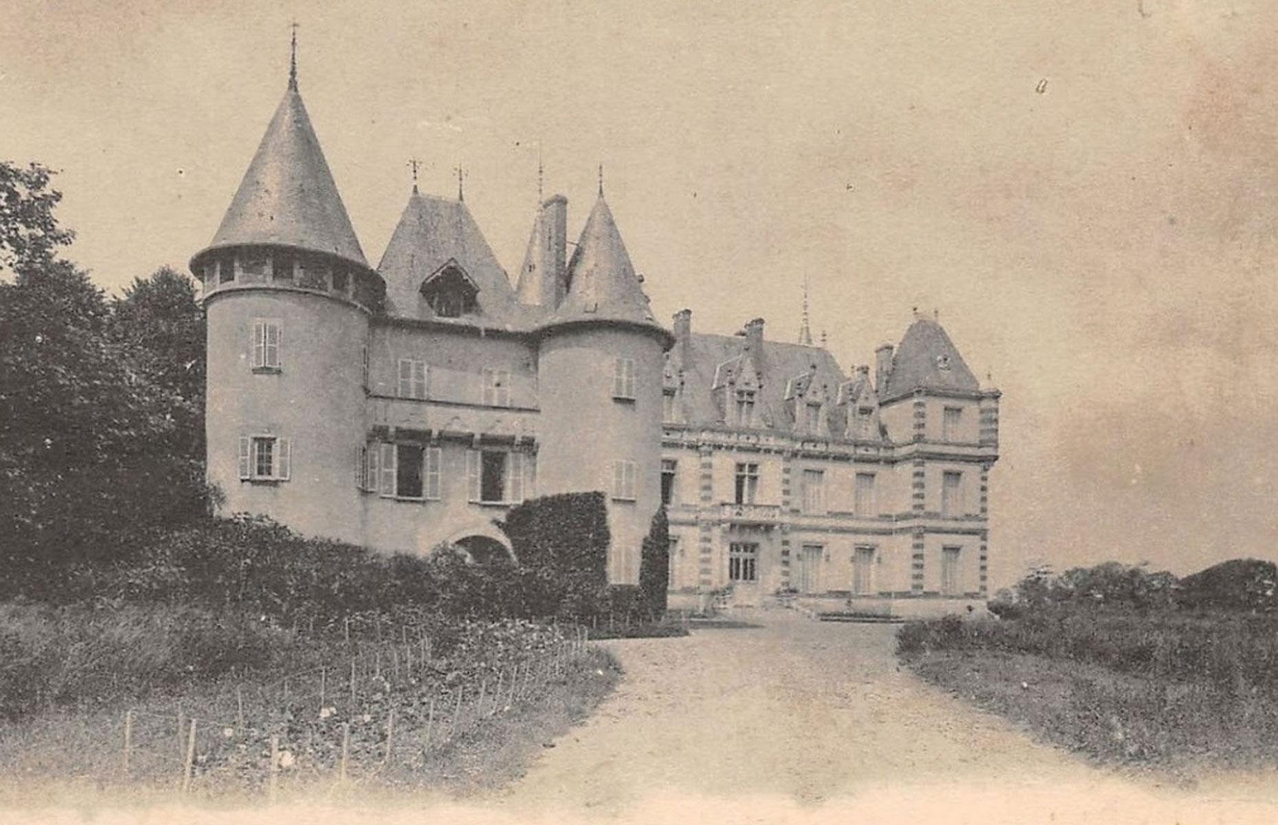 Look Inside The 15th-Century Fairytale Castle That Sold For Just ONE EURO