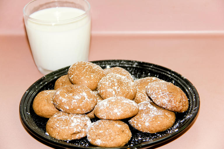 Root Beer Cookies Recipe (Tastes Like a Delicious Root Beer Float)