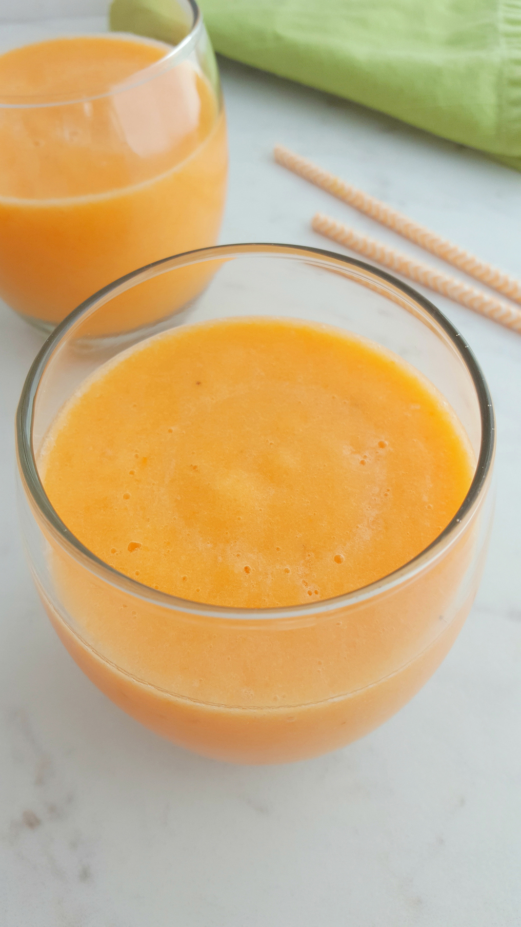 Healthy Carrot Pineapple Smoothie with Bananas