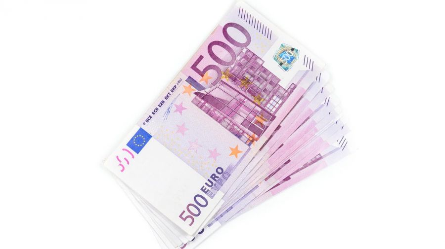 euro blue hoy: el minuto a minuto de la cotización de este viernes 3 de mayo de 2024