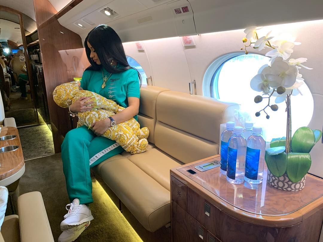 20 Celebrities Who Own Private Jets