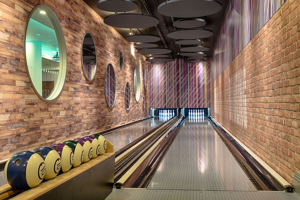 <p><strong>Top tip: </strong></p><p>Not satisfied simply with a comfy place to rest your head, if you head down to the basement at The Courthouse, you'll find one of their two secret weapons and, by weapons, we mean delightful places to hang out. The bowling alley!</p>