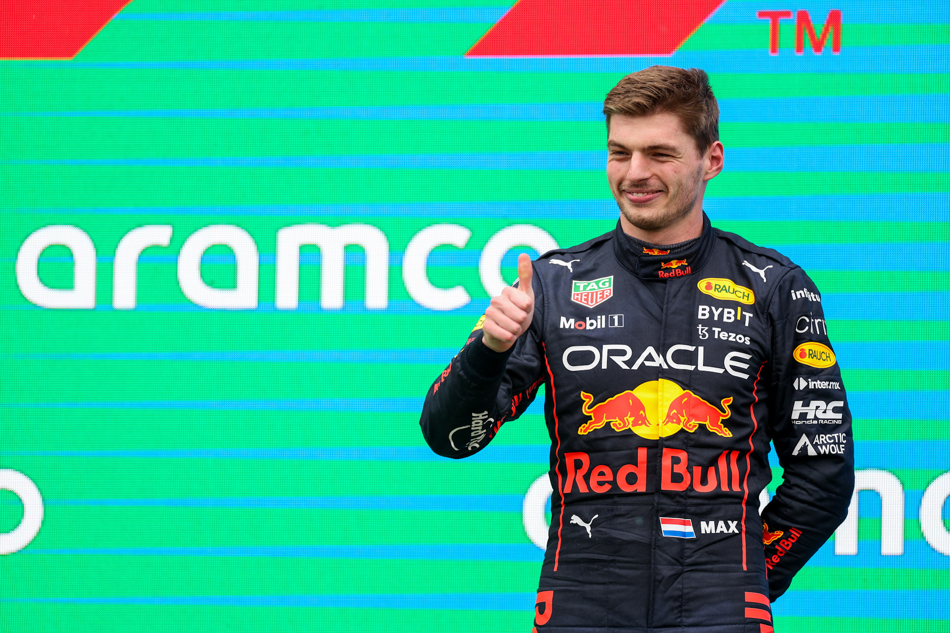 Amiga Max Verstappen entre lágrimas