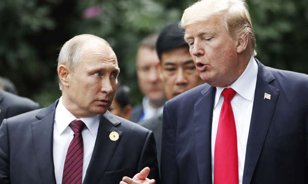 Folie 1 von 16: Der ehemalige US-Präsident Donald Trump hat sich angeboten, die Verhandlungen zwischen dem russischen Präsidenten Wladimir Putin und den westlichen Staaten zu leiten.