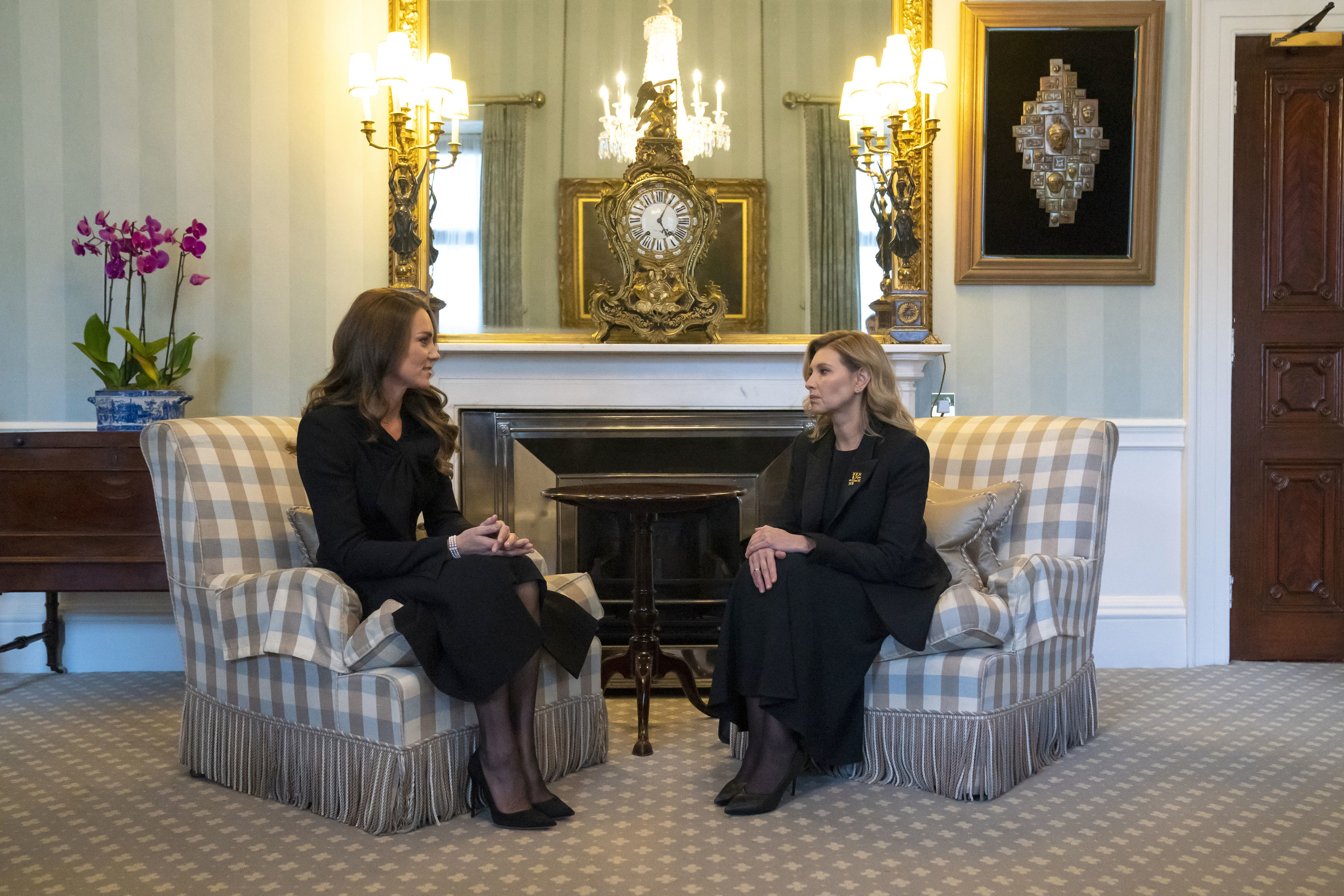 <p>Britain's Princess Kate spoke with Olena Zelenska, the first lady of Ukraine, as she welcomed her to Buckingham Palace in London on Sept. 18, 2022, one day before the funeral of Queen Elizabeth II.</p>